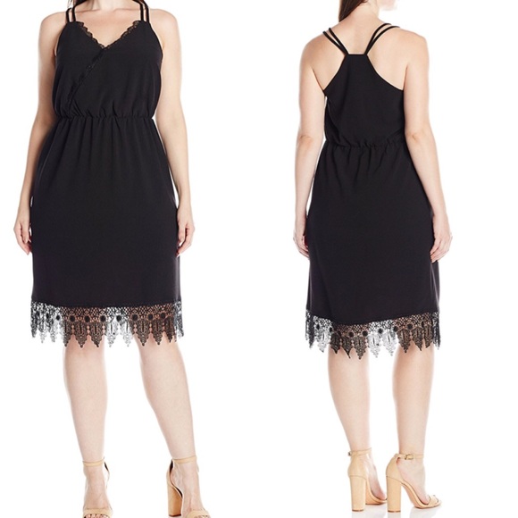 Junarose Dresses & Skirts - Junarose Black lace trim surplice suki Midi Dress
